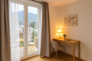 Four Seasons Getaway