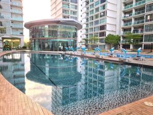 Emgrace 4-5pax Near AeonTebrau IKEAToppen MountAustin