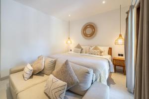 Tuluscoliving Villa Legian 4 Bedrooms and 4 Bathroom