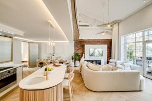 Luxury Loft 3 Ensuites Prime Cape Town Location