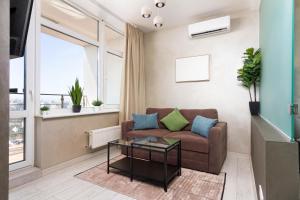 Razor Apartment with Terrace, Kamanina