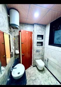 Hotel Dinanath - होटल दीनानाथ Khatoo