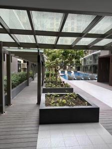 1BR with Kitchen & Balcony 2 mins to Okada - 6D