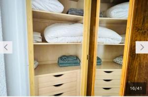 ROOM Nogalera by JZR