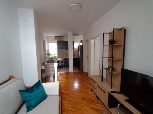 Apartman Matica Srpska sa garazom