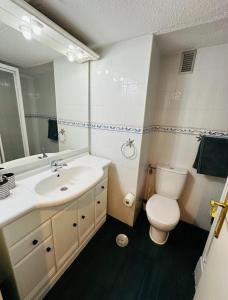 ROOM Nogalera by JZR