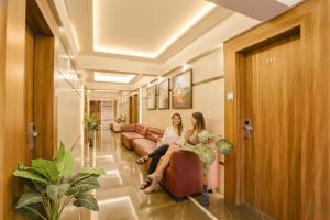 FabHotel Springs Lodging