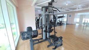 Cosy Makati Penthouse Studio with Great View