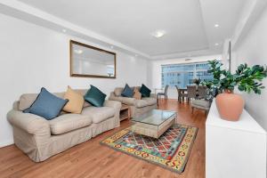 2bed Central Apartment in Cape Town Atlantic Point