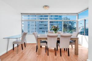 2bed Central Apartment in Cape Town Atlantic Point