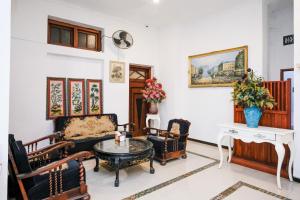 Urbanview Hotel Griya Surya Malang by RedDoorz