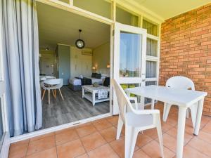 Unit 151 Brookes Hill Suites