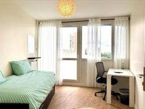 3 chambres, 3 Balcons, belle vue, parking, clim