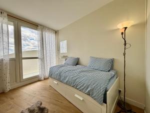 3 chambres, 3 Balcons, belle vue, parking, clim