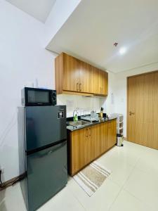 Stylish 1BR at Lush Residences Makati with City View