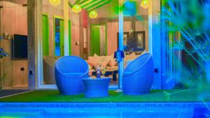 Villa Blue Monk - Thema Collection