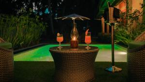 Villa Blue Monk - Thema Collection