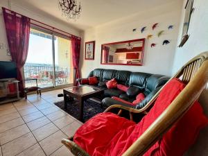 Large apartment with sea and port view