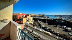 Large apartment with sea and port view