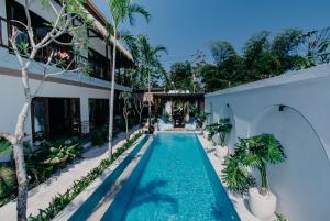 28 Degrees Lembongan