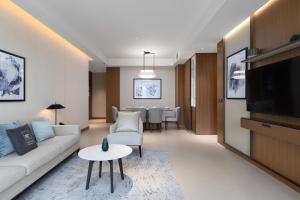 Maison Privee - Fabulous Apt with Sensational Burj Khalifa Views