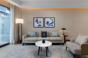 Maison Privee - Fabulous Apt with Sensational Burj Khalifa Views