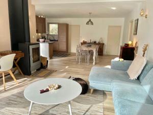 Belle Villa darchitecte entre lac et océan