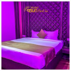 887 PT AC Hotel in Barnala