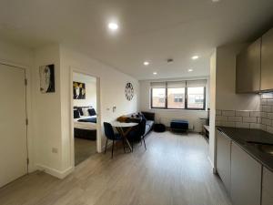Luxury Central Apartment Bedford