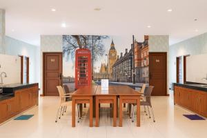 Nuasana Living Dukuh Kupang Barat