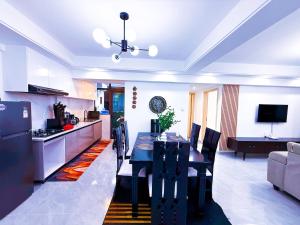 The Maze Suites - Swimming Pool, Gym, Playground - one, two and three bedrooms