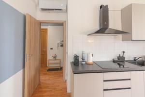 Perugia urban retreat and Light Sauna on king bed