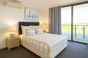 Home to Holiday at Central Islington Apartments Townsville