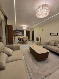 كمبوند تيجان اثنين زهراء المعادي