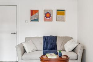 Urban Elegance Studio - KING CROSS