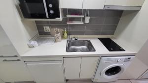 1-3508 #Sinnonhyeon High-rise View #Garden View #Gangnam Station Line 2, Sinbundang Line #Sinnonhyeon Station Line 9 #Hotel Bedding #New Building