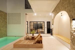 Leva Villa - Luxury 3BR Jimbaran