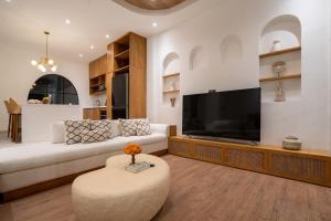 Leva Villa - Luxury 3BR Jimbaran