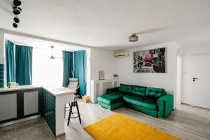 Happy Heart Hideaway