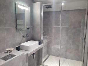 bel et grand appartement au coeur de cannes 3 chambres