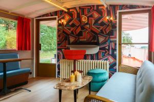 Sterna boat & suites