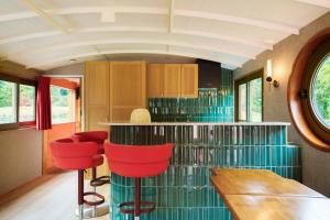 Sterna boat & suites