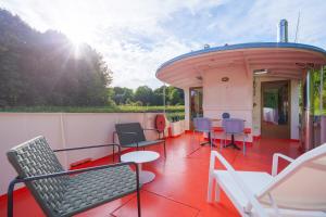 Sterna boat & suites