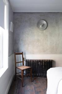 Smugglers Cottage - Unique Old Town Stay