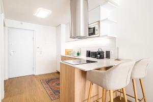 Charming Estoril Apt One Min Walk to the Beach