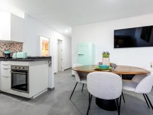 414 Amazing New Summerland