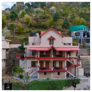 Sanskari Nivas family holiday home