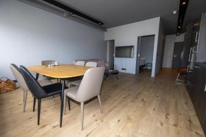 LL Properties - TB24 Nest in the North