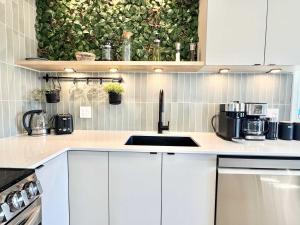L`Oasis Boheme - Hot tub - 2 Bedrooms - Free EVCharger