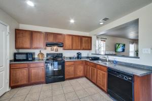 Spur Boots and Seaworld Escape